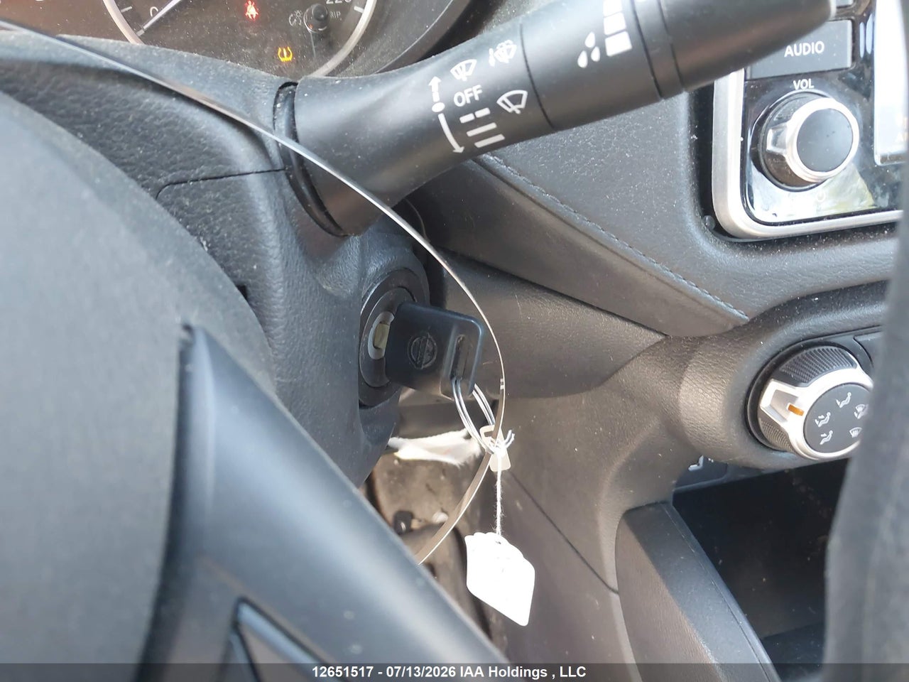 2024 NISSAN VERSA S thumbnail 12