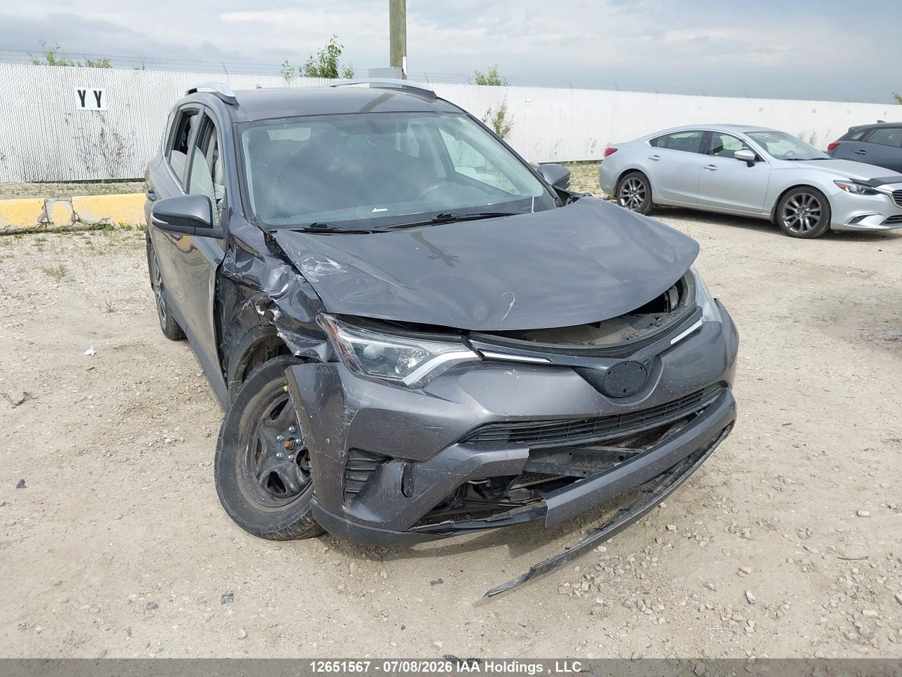 2016 TOYOTA RAV4 LE thumbnail 2