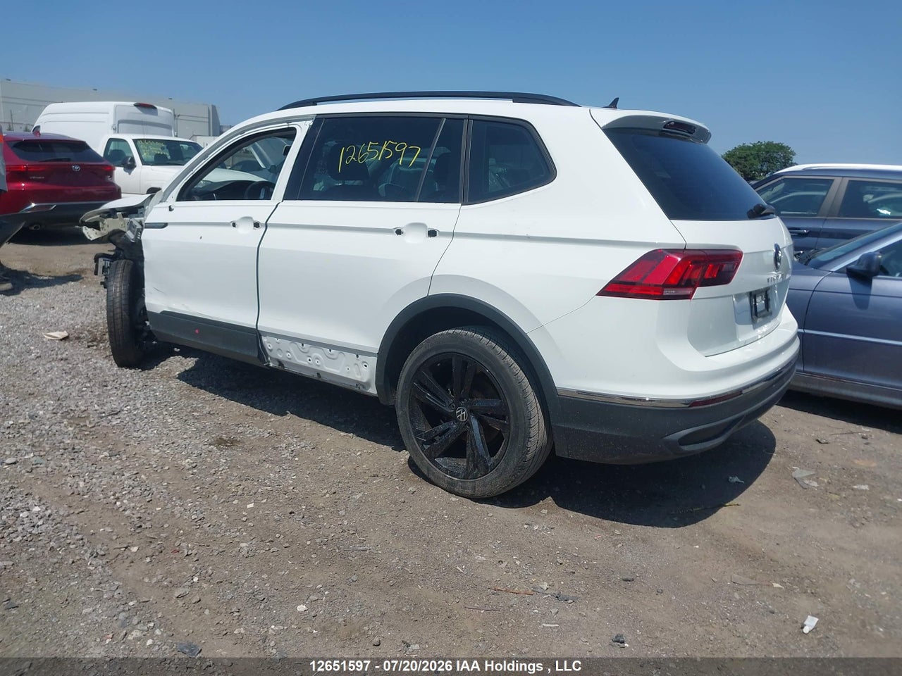 2022 VOLKSWAGEN TIGUAN thumbnail 4