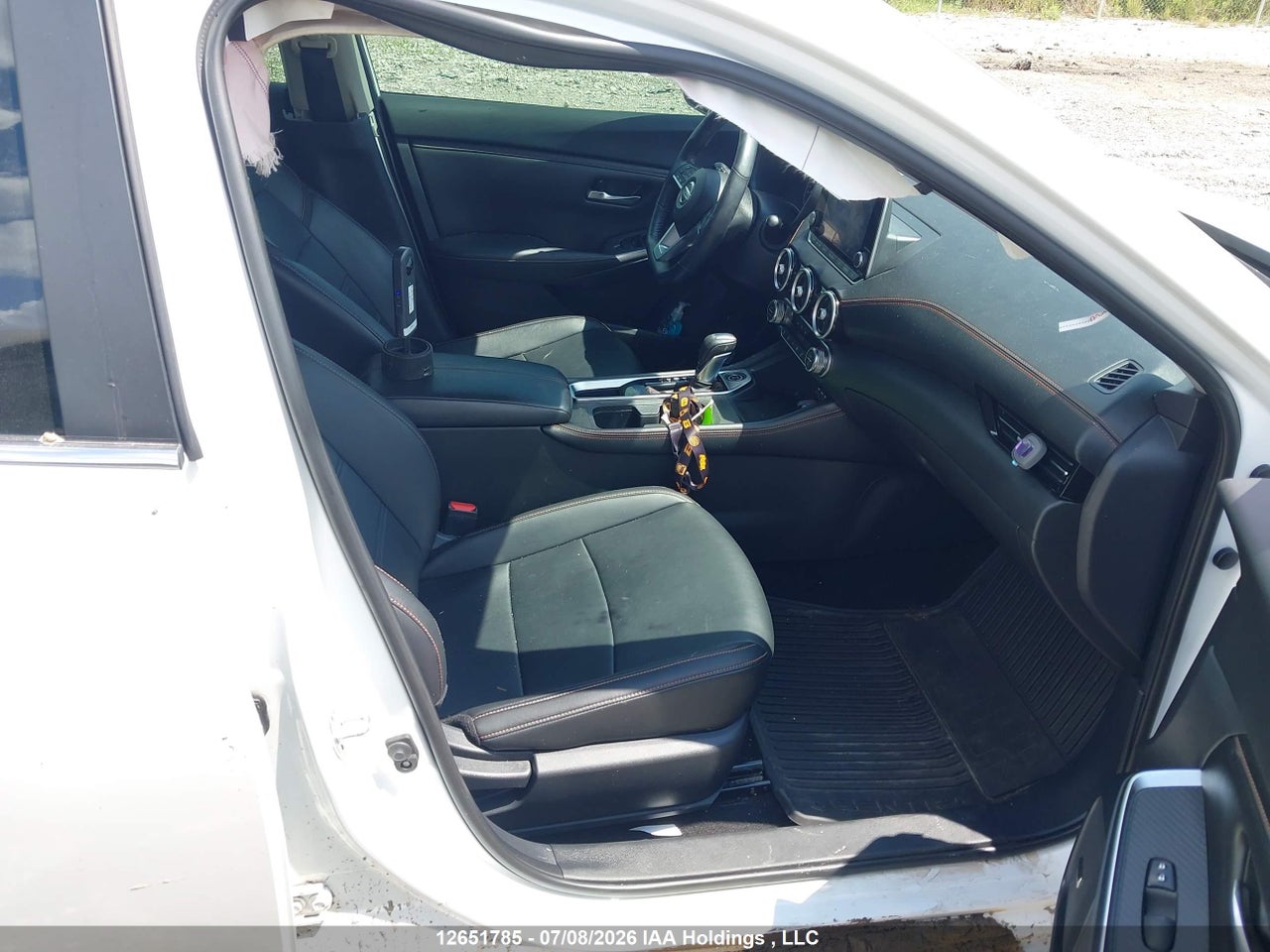 2021 NISSAN SENTRA SR thumbnail 6