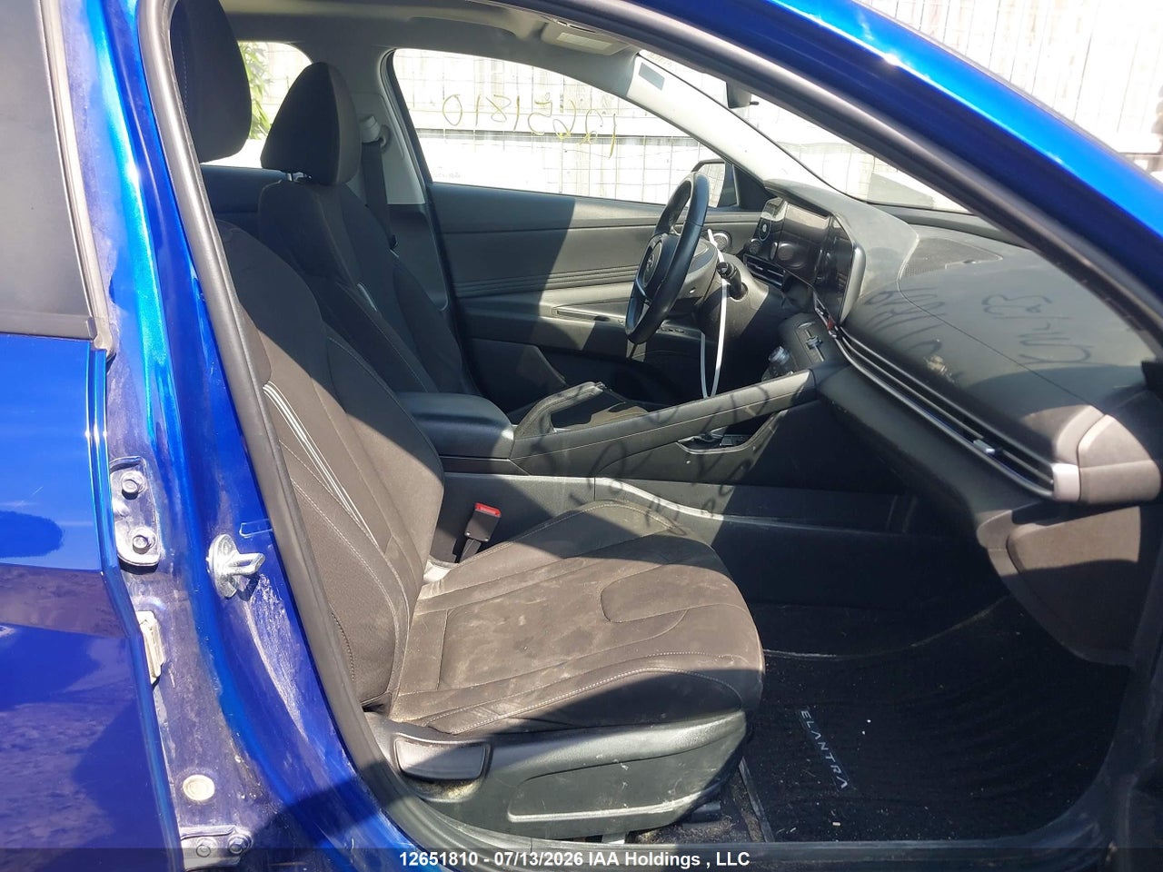 2023 HYUNDAI ELANTRA PREFERRED IVT WITH TECH PACKAGE thumbnail 6