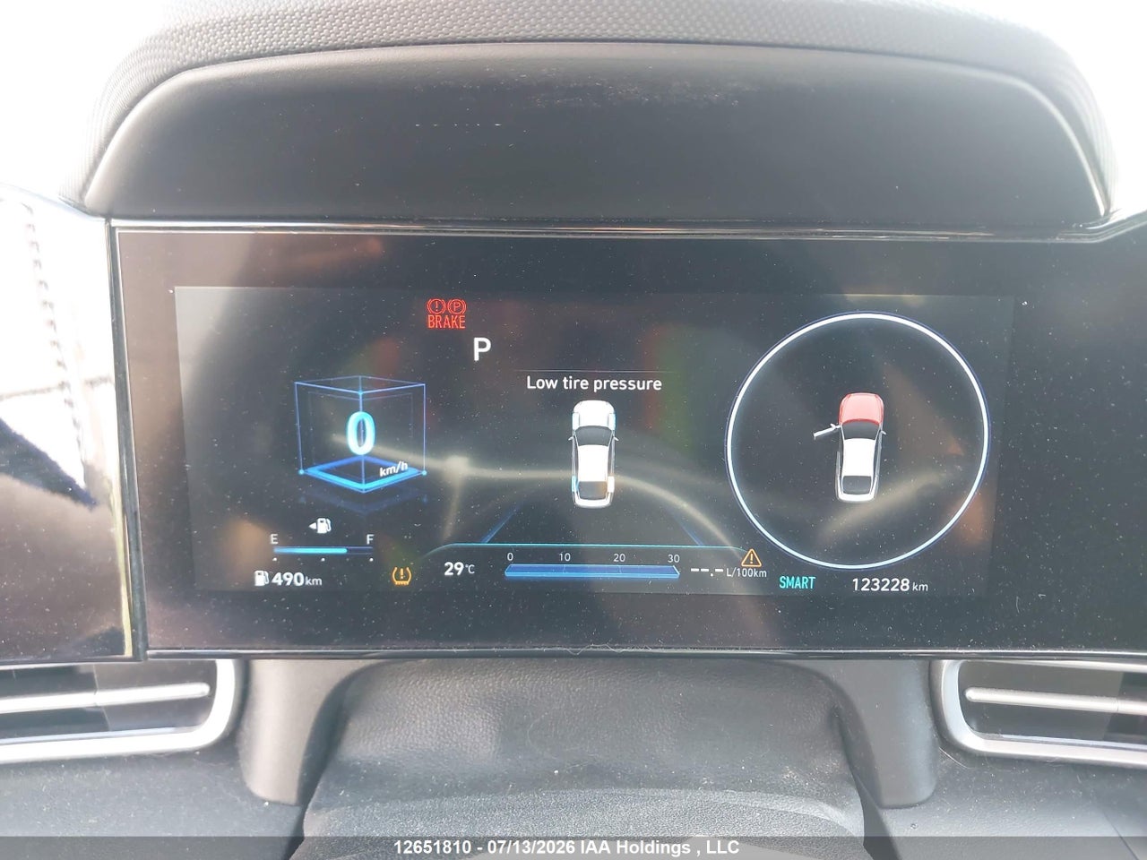 2023 HYUNDAI ELANTRA PREFERRED IVT WITH TECH PACKAGE thumbnail 8