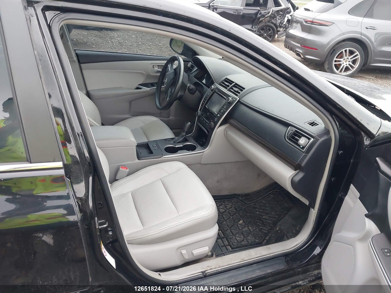 2015 TOYOTA CAMRY XSE/XLE thumbnail 6