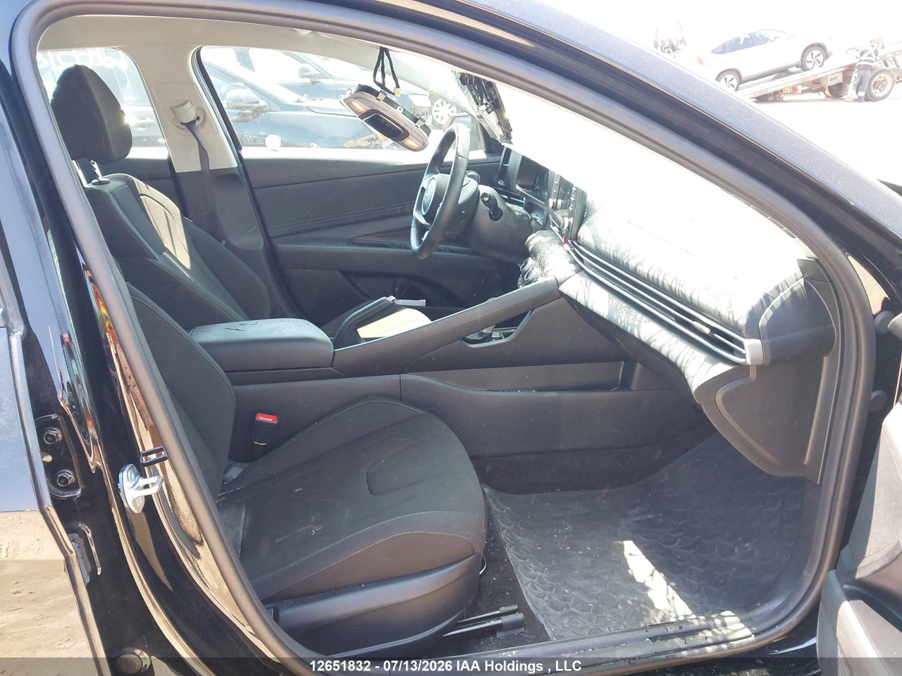 2026 HYUNDAI ELANTRA PREFERRED thumbnail 6
