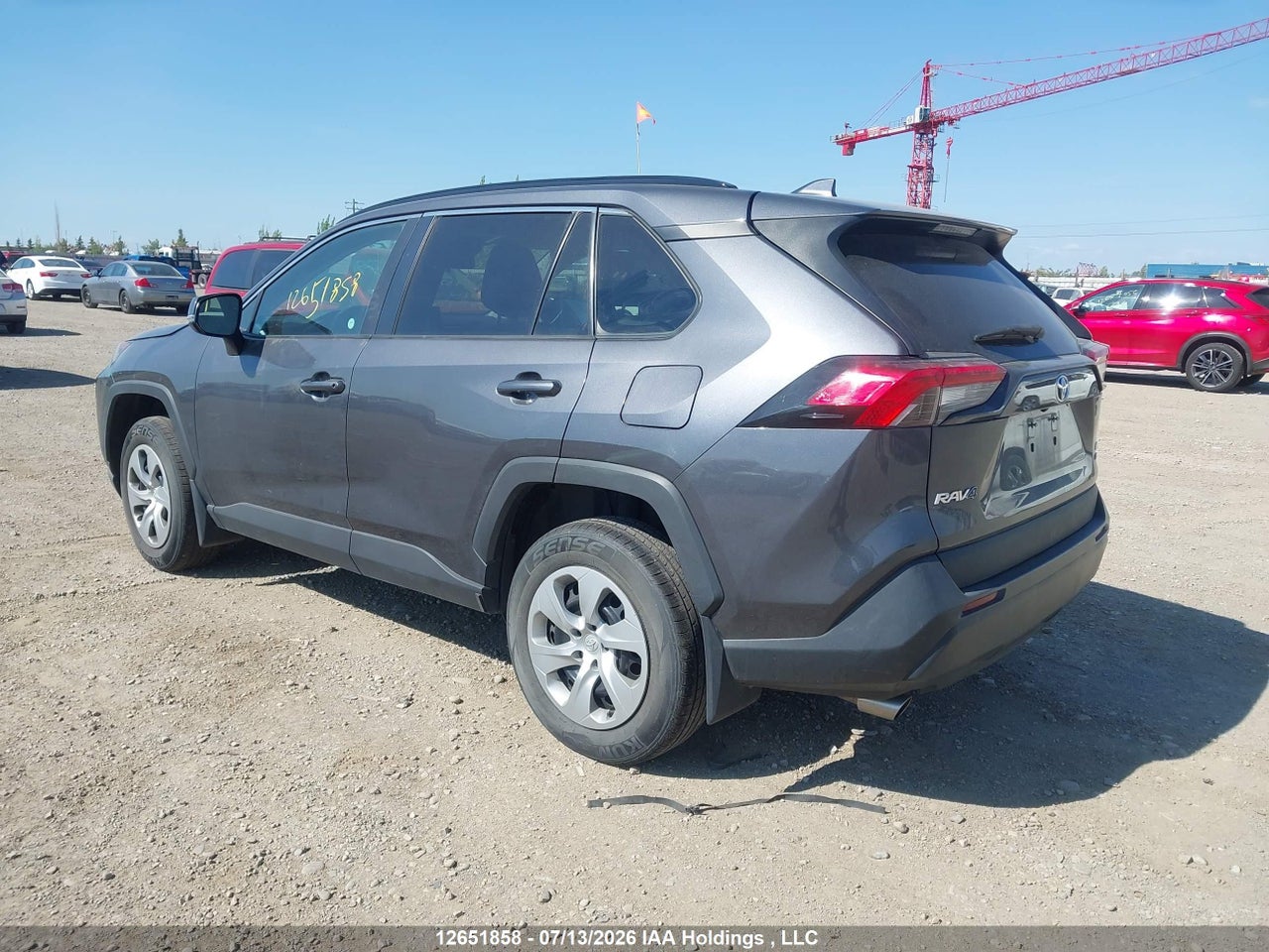2021 TOYOTA RAV4 LE thumbnail 4