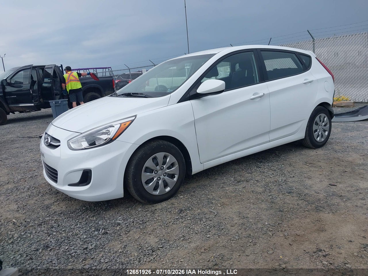 2017 HYUNDAI ACCENT SE thumbnail 3