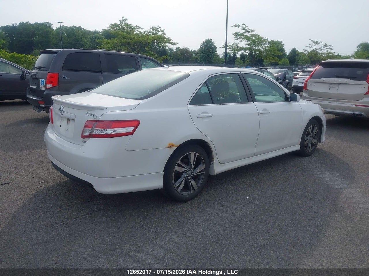 2010 TOYOTA CAMRY thumbnail 5