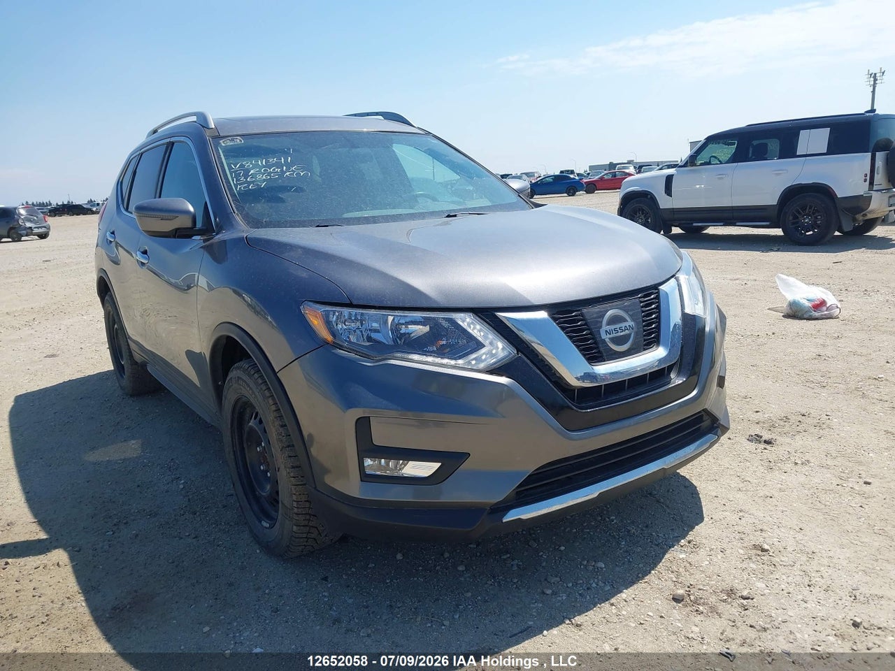2017 NISSAN ROGUE thumbnail 7