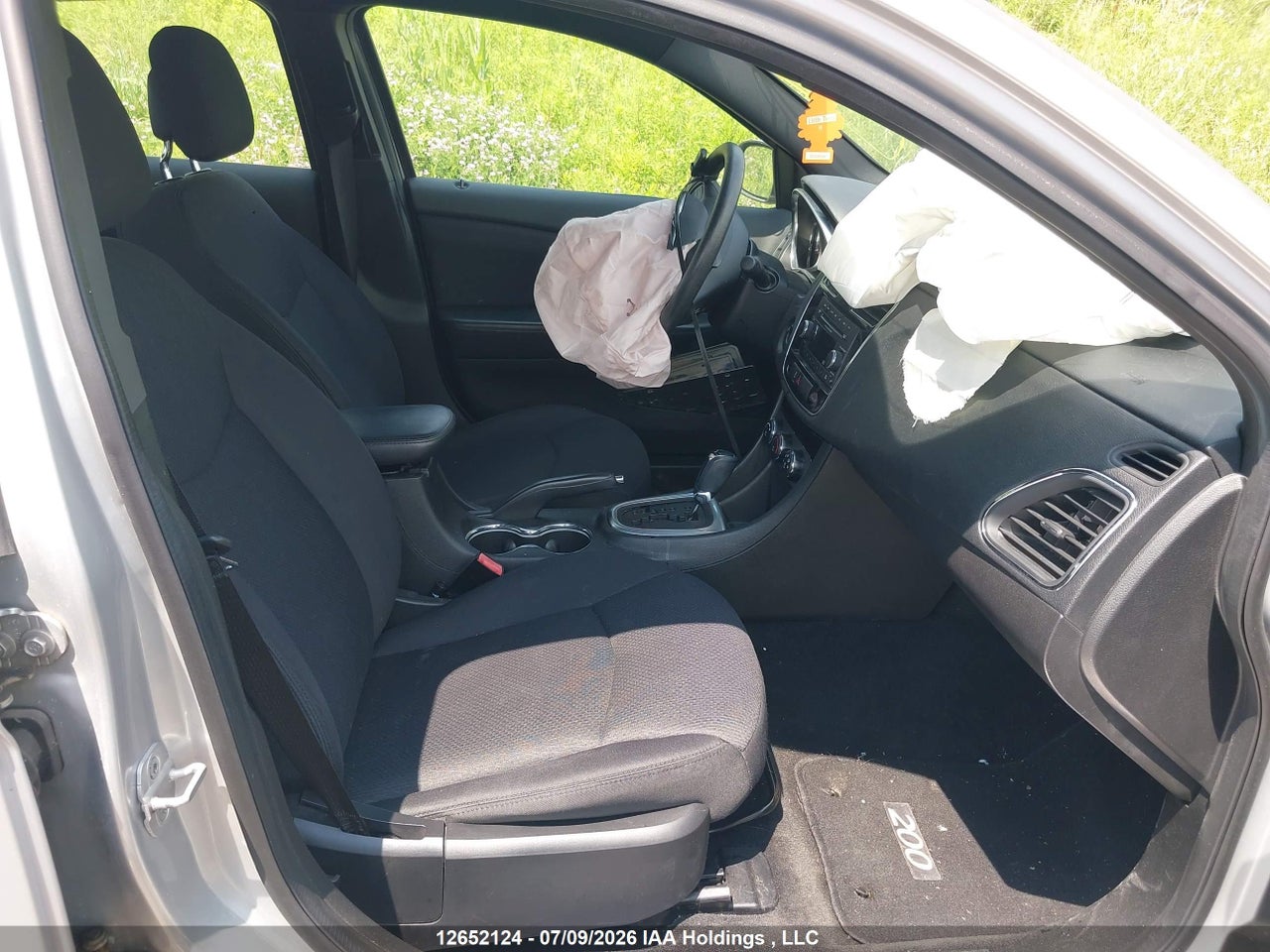 2012 CHRYSLER 200 thumbnail 6