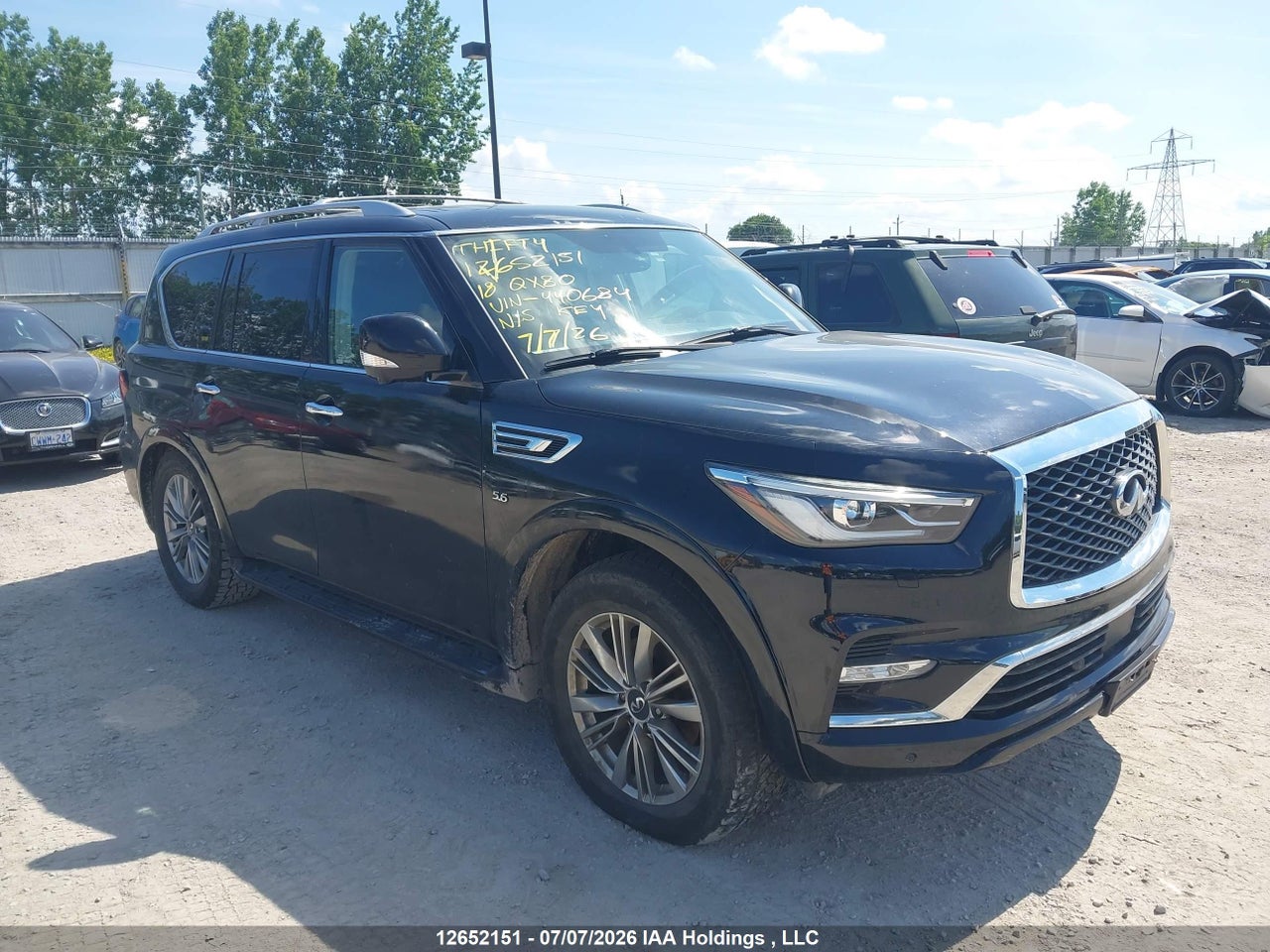 2018 INFINITI QX80 thumbnail 2