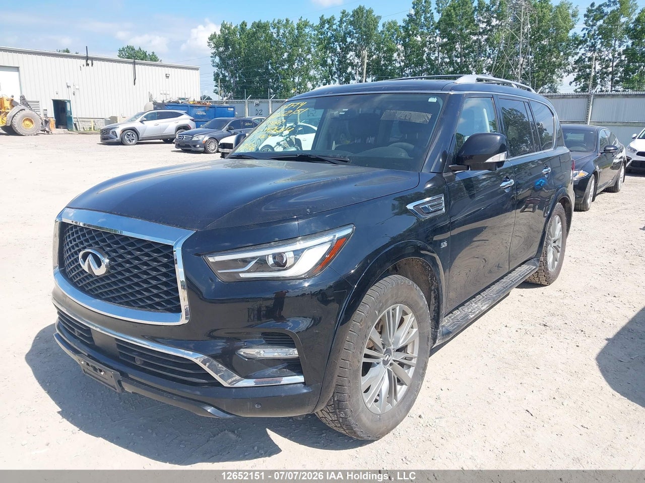 2018 INFINITI QX80 thumbnail 3