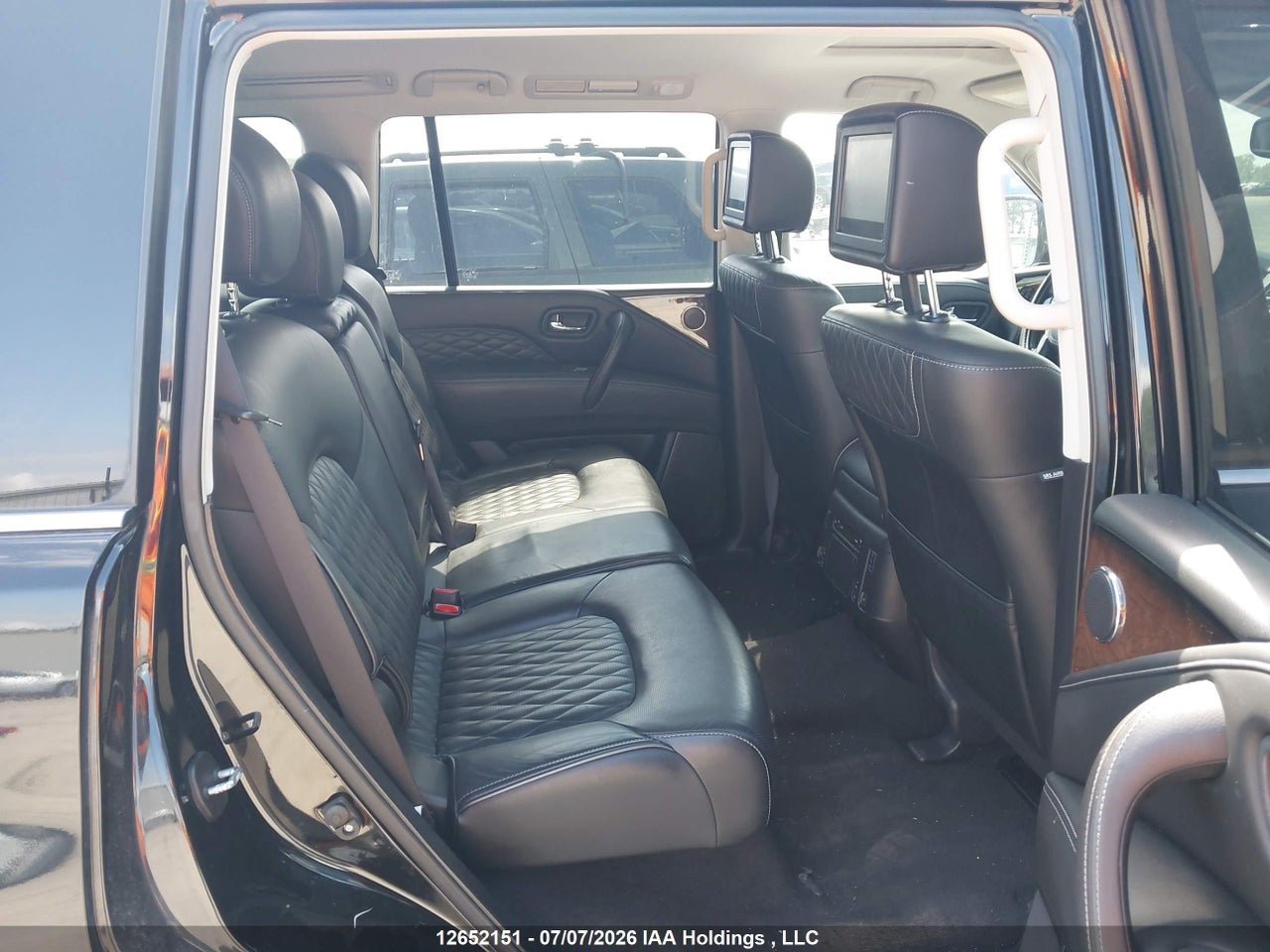 2018 INFINITI QX80 thumbnail 9