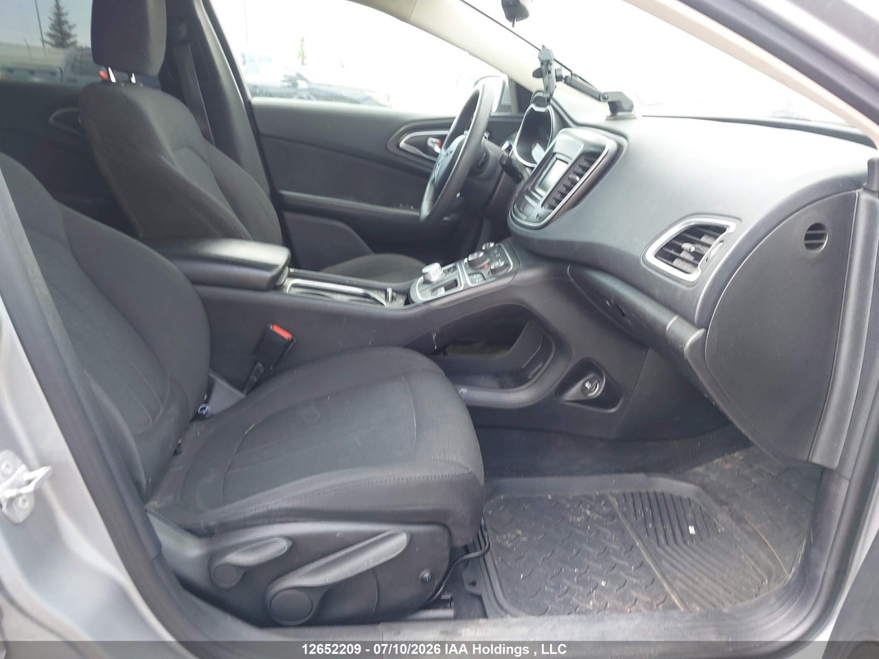 2016 CHRYSLER 200 LX thumbnail 6