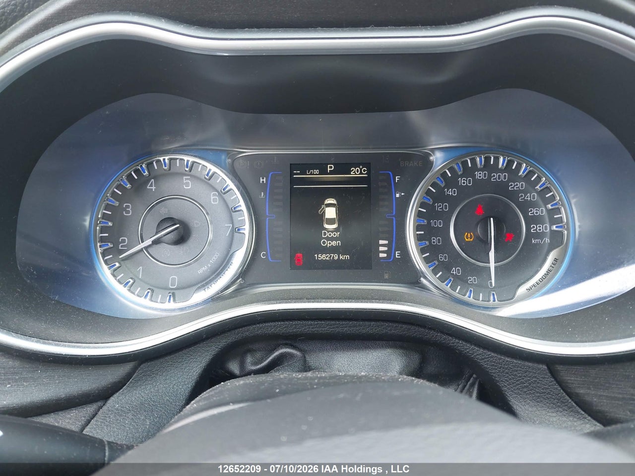 2016 CHRYSLER 200 LX thumbnail 8