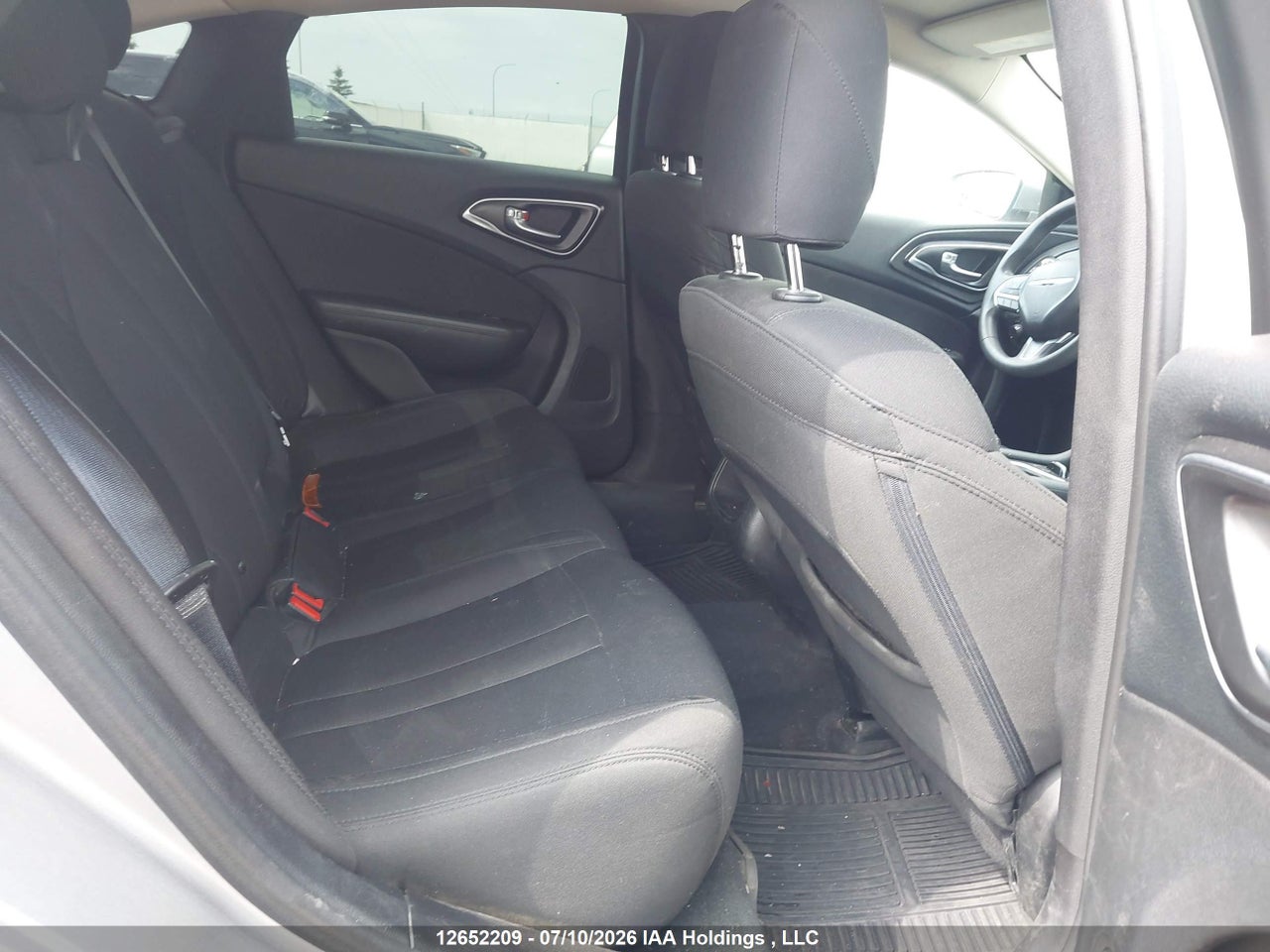2016 CHRYSLER 200 LX thumbnail 9