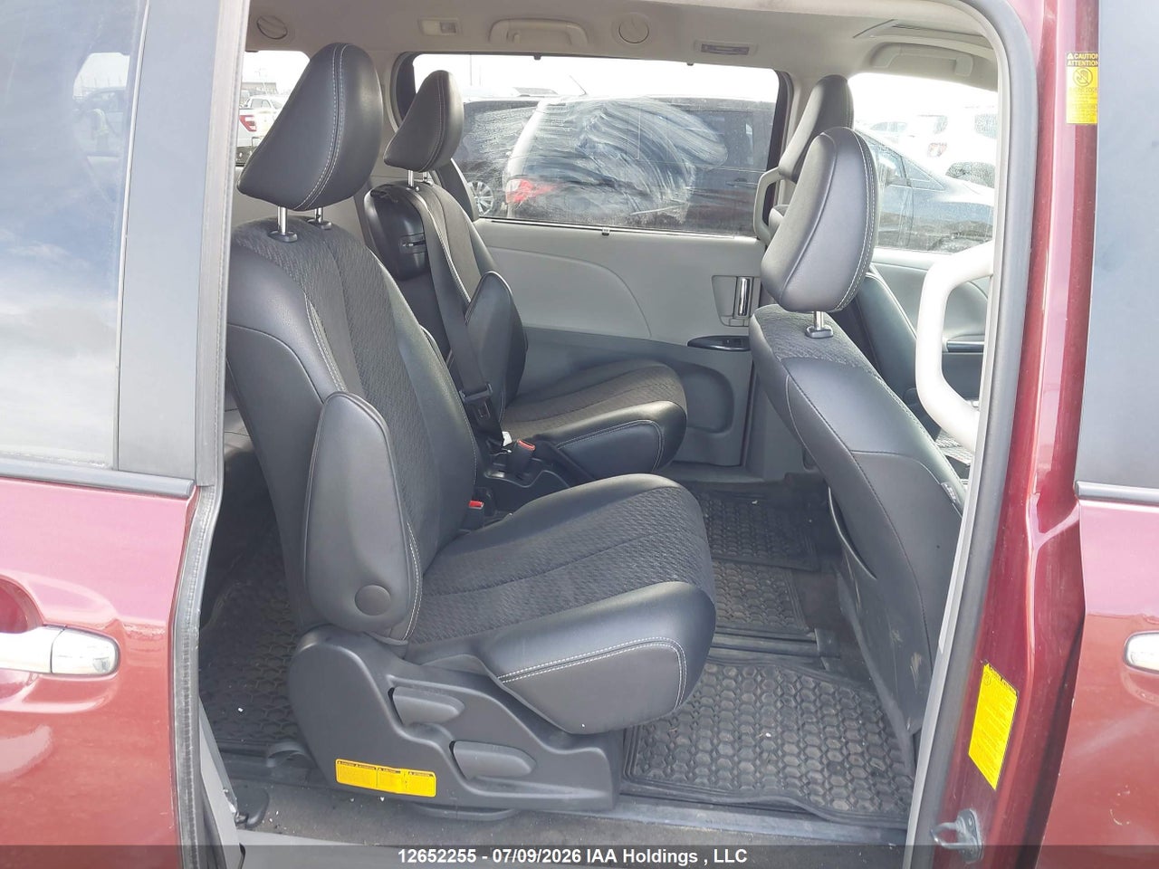 2013 TOYOTA SIENNA SE 8 PASSENGER thumbnail 9