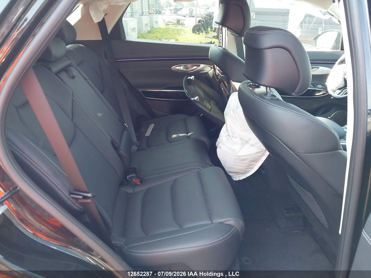 2026 GENESIS GV70 ADVANCED 2.5T AWD thumbnail 9