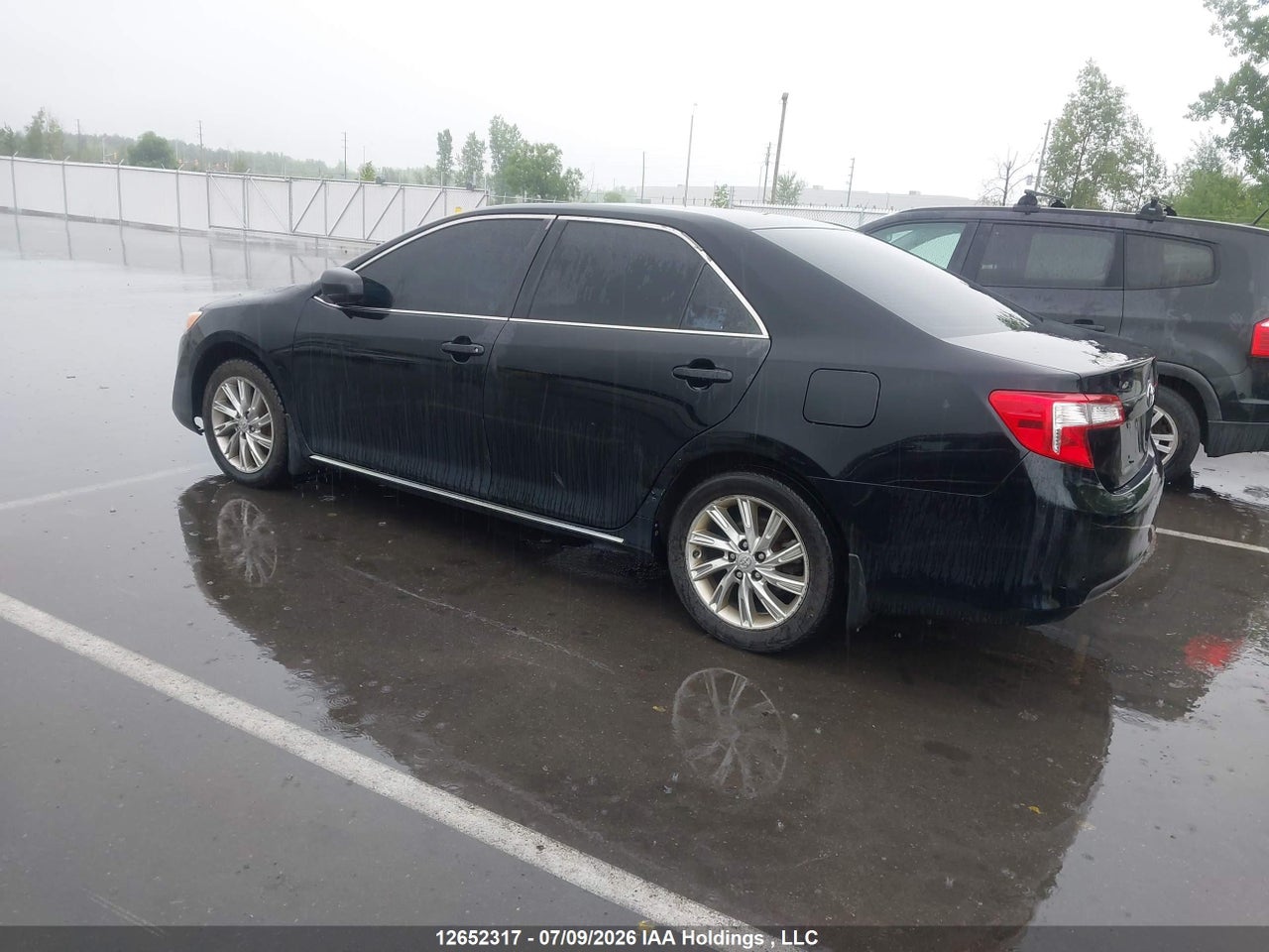 2014 TOYOTA CAMRY thumbnail 4