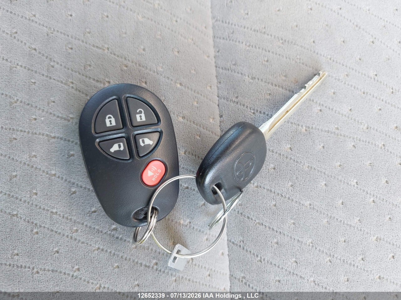 2015 TOYOTA SIENNA LE 7 PASSENGER thumbnail 12