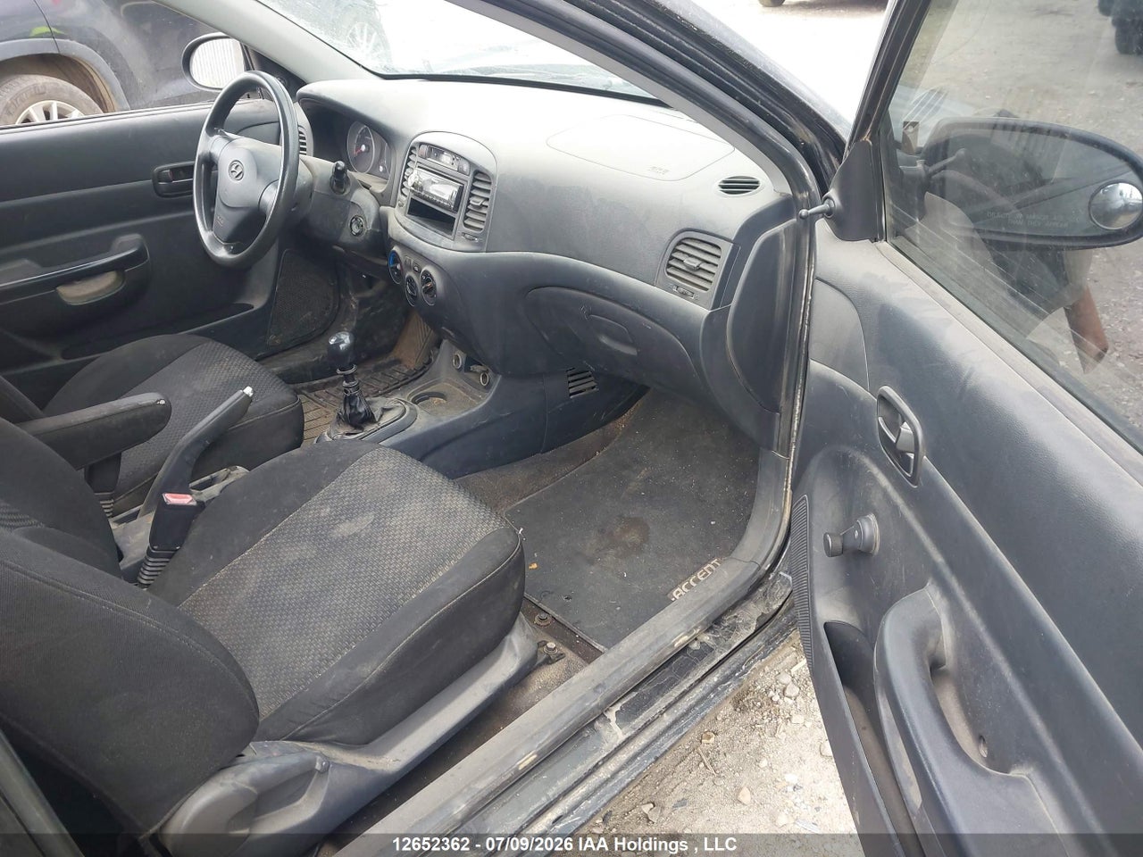 2009 HYUNDAI ACCENT SE thumbnail 6