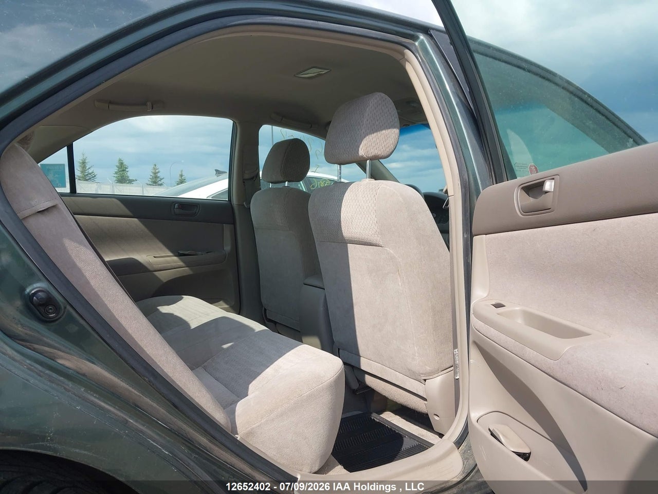 2002 TOYOTA CAMRY LE/XLE/SE thumbnail 9