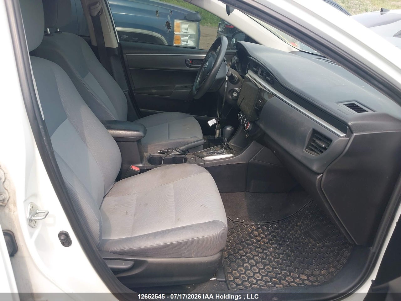 2015 TOYOTA COROLLA CE thumbnail 6