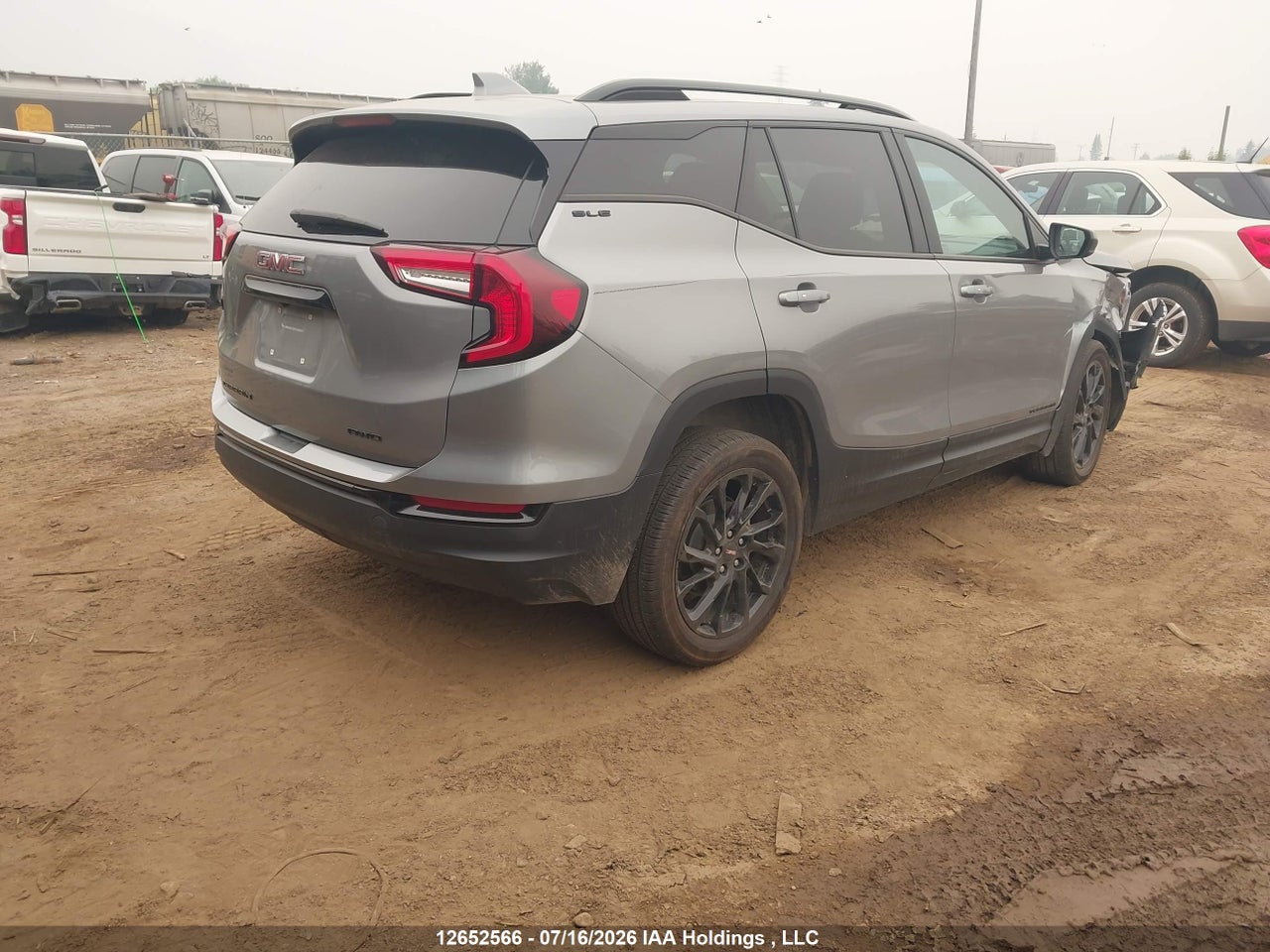 2024 GMC TERRAIN SLE thumbnail 5