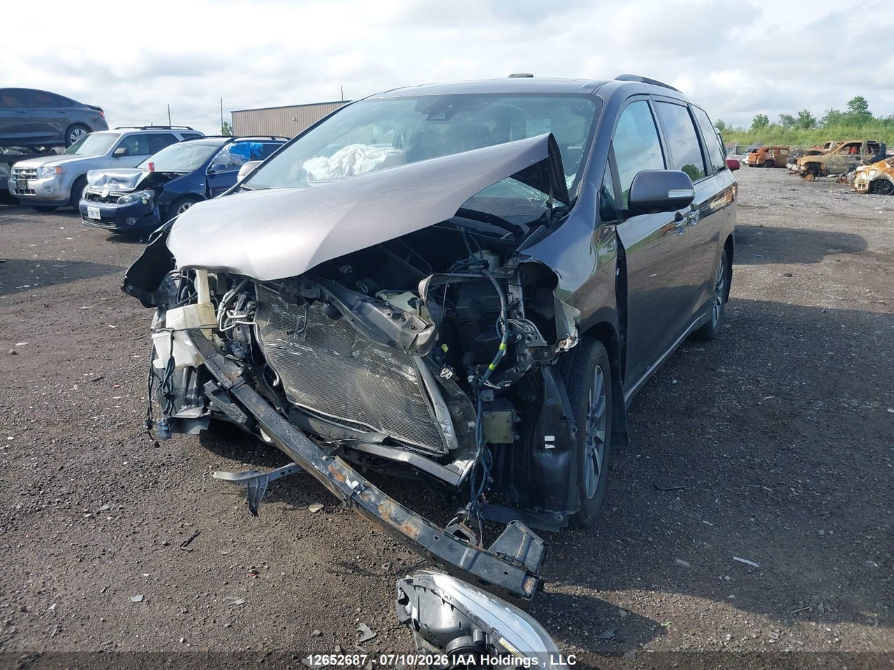 2020 TOYOTA SIENNA XLE/XLE PREMIUM/LIMITED/LIMITED PREMIUM thumbnail 3