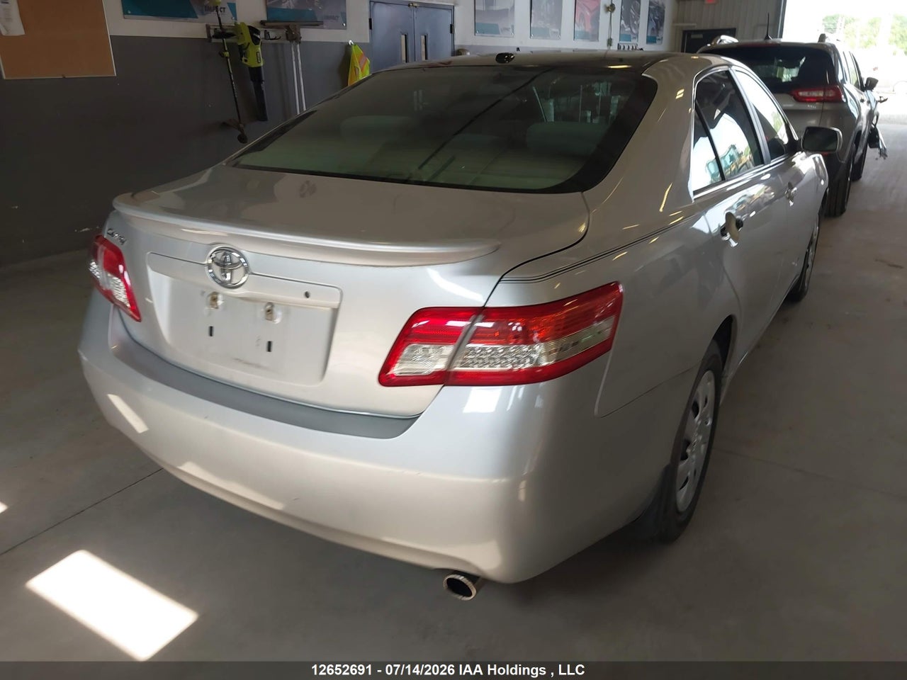 2010 TOYOTA CAMRY SE/LE/XLE thumbnail 5