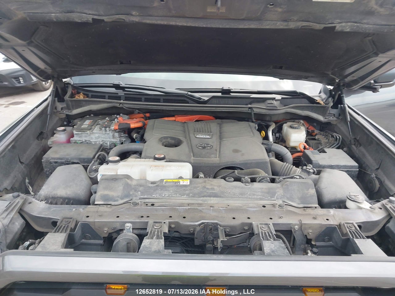 2024 TOYOTA TUNDRA HYBRID LIMITED 4X4 thumbnail 11