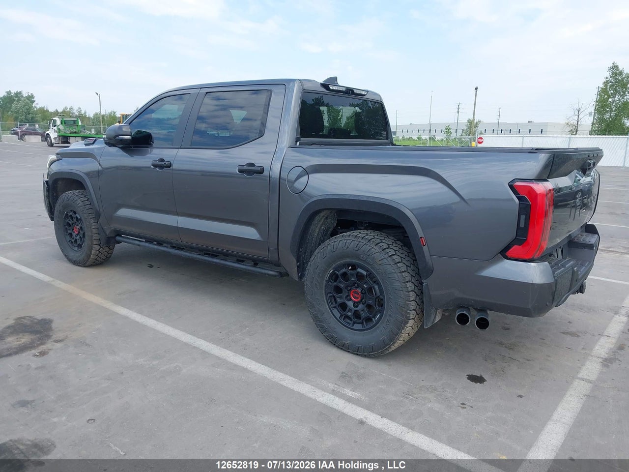 2024 TOYOTA TUNDRA HYBRID LIMITED 4X4 thumbnail 4