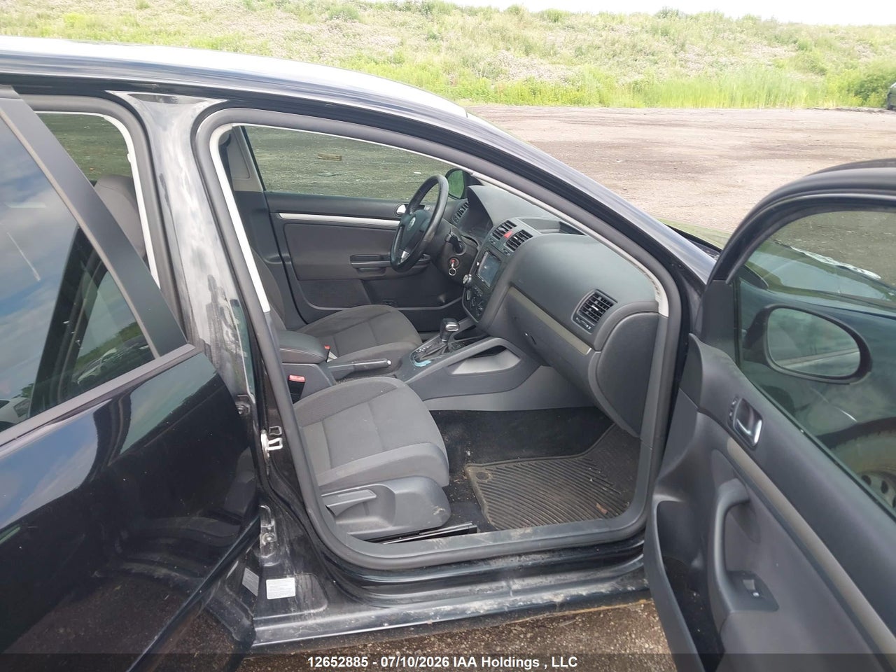 2009 VOLKSWAGEN RABBIT thumbnail 6