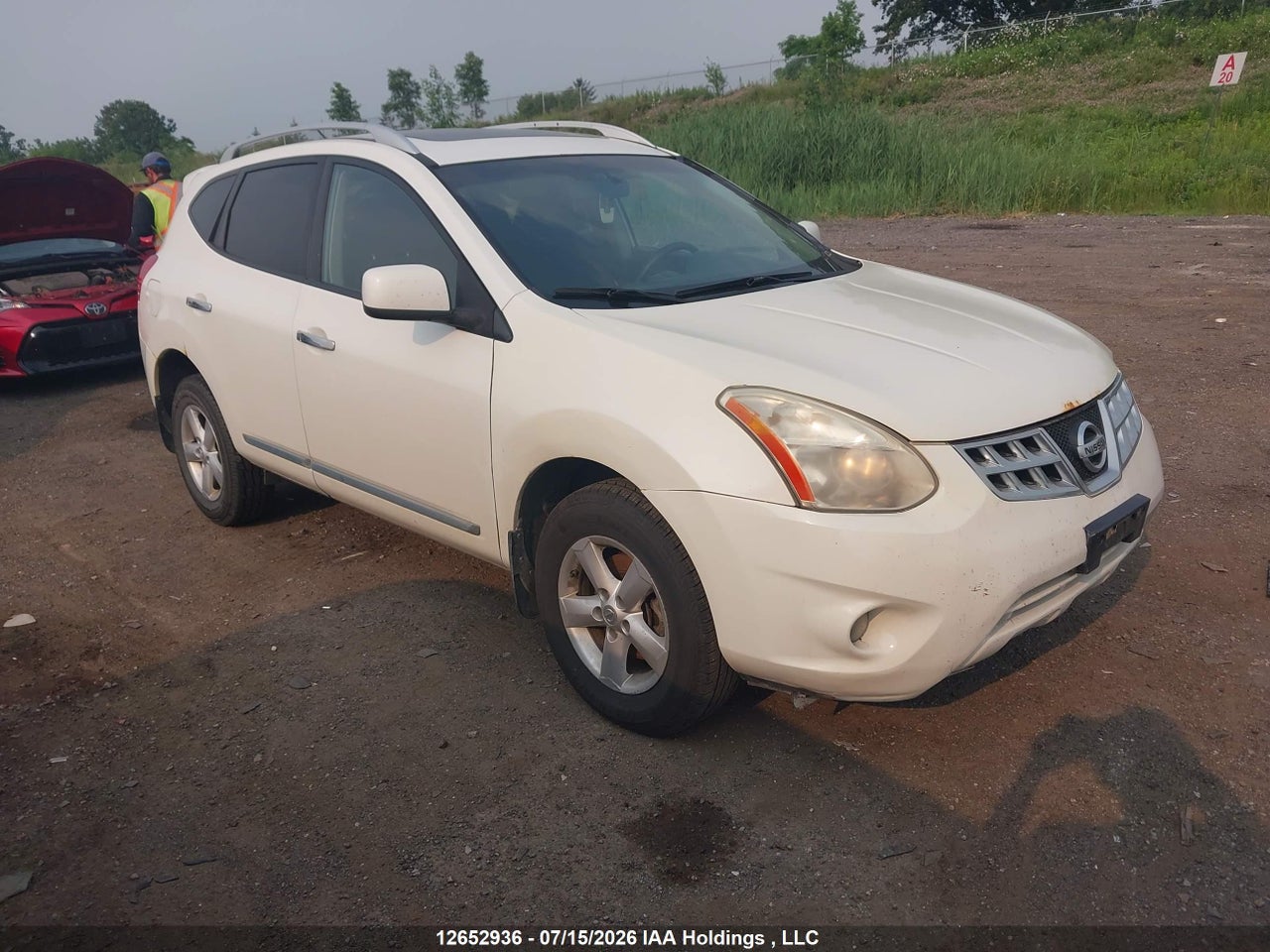 2013 NISSAN ROGUE S/SL/SV thumbnail 2