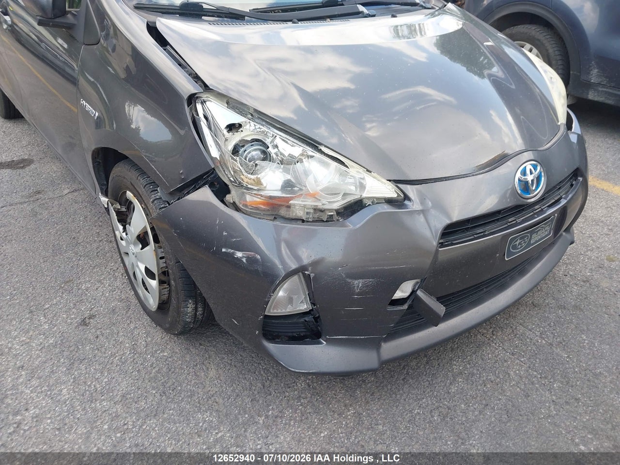 2014 TOYOTA Prius c thumbnail 7