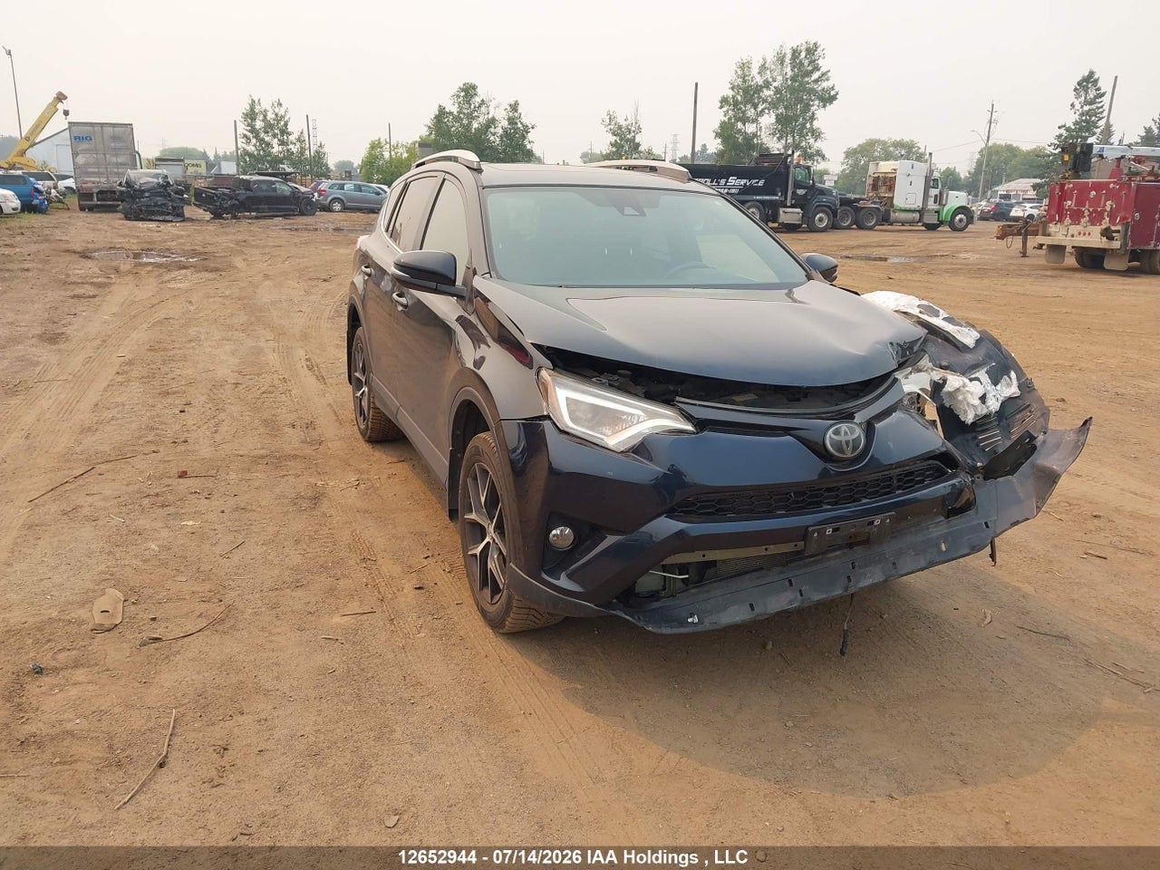 2018 TOYOTA RAV4 SE thumbnail 2