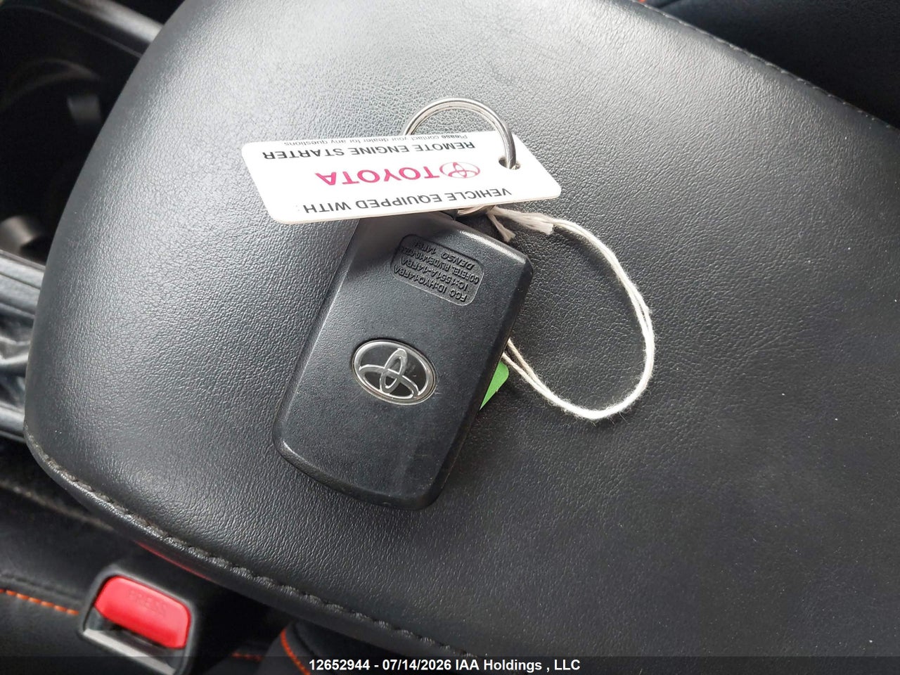 2018 TOYOTA RAV4 SE thumbnail 12