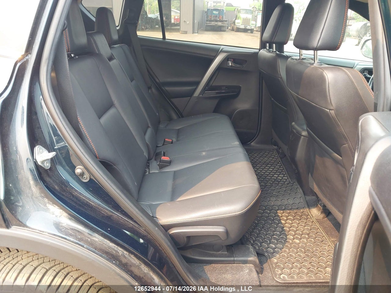 2018 TOYOTA RAV4 SE thumbnail 9