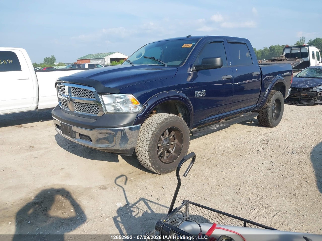 2017 RAM 1500 ST thumbnail 3