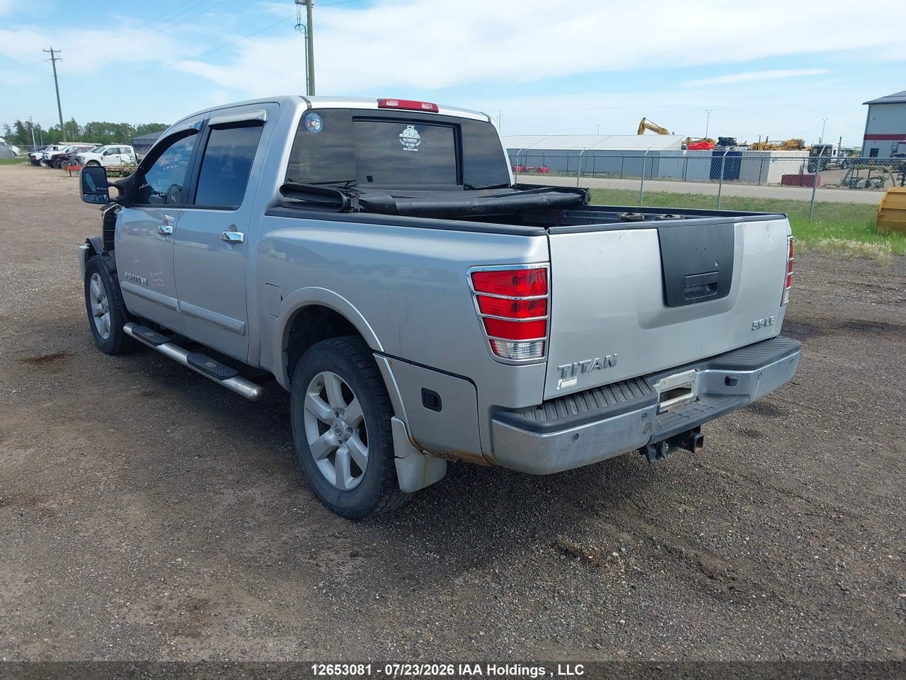 2009 NISSAN TITAN XE/SE/LE/PRO-4X thumbnail 4
