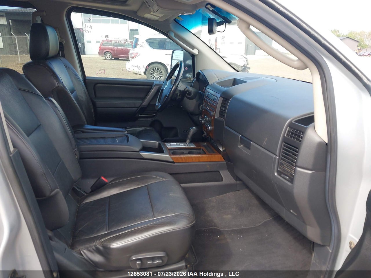 2009 NISSAN TITAN XE/SE/LE/PRO-4X thumbnail 6