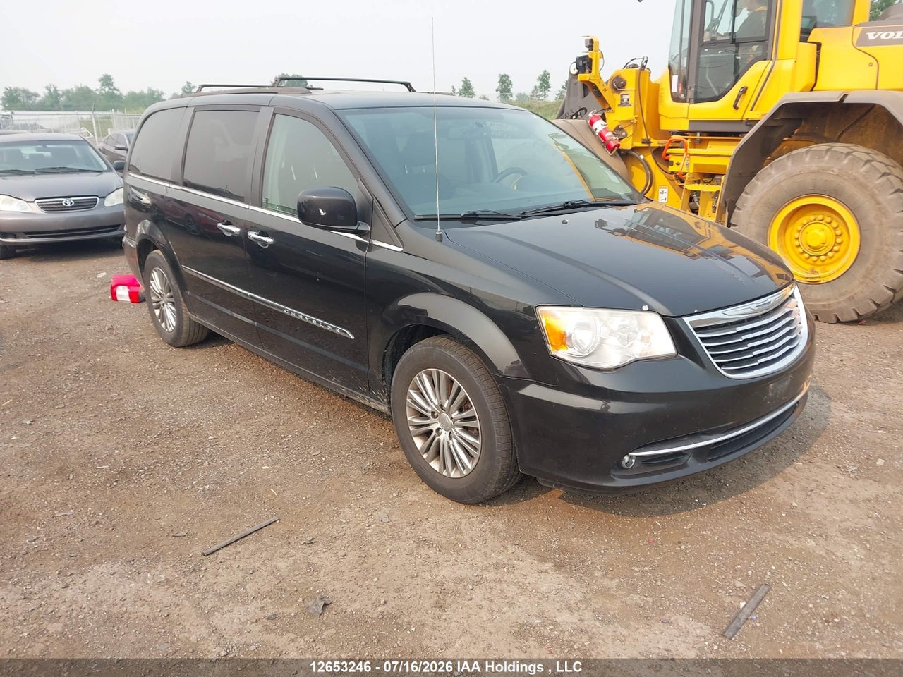 2014 CHRYSLER TOWN & COUNTRY thumbnail 2