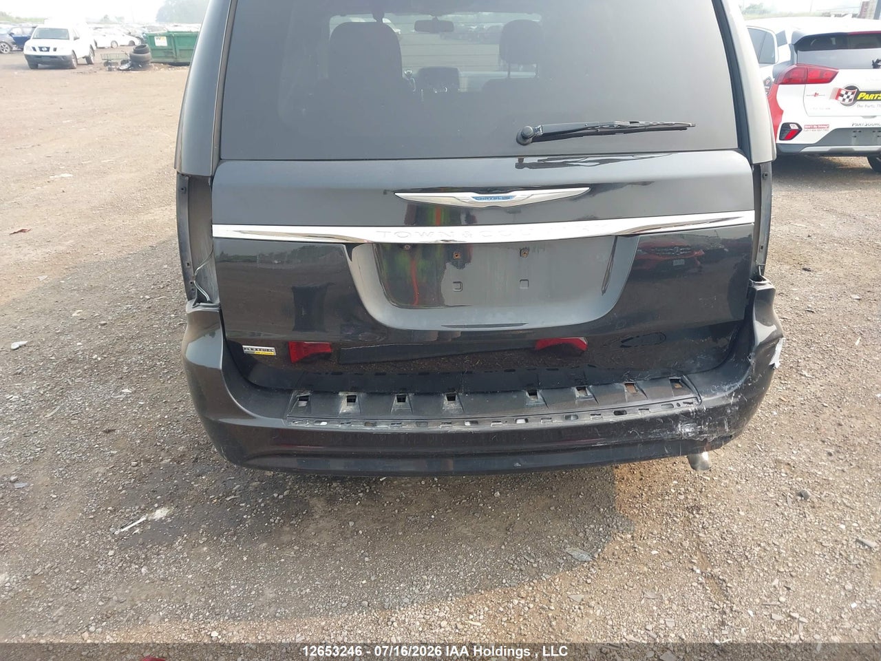 2014 CHRYSLER TOWN & COUNTRY thumbnail 7