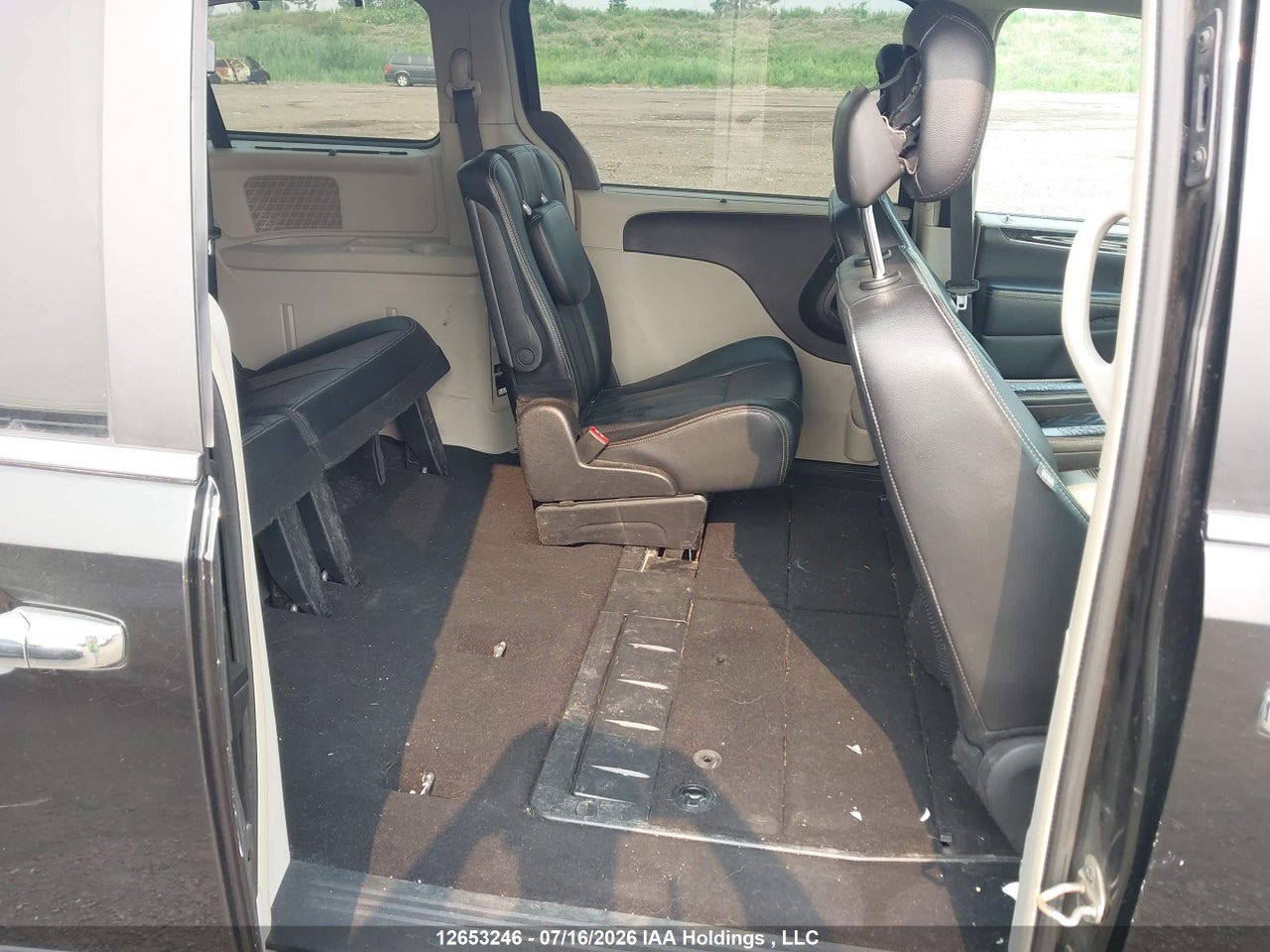 2014 CHRYSLER TOWN & COUNTRY thumbnail 9