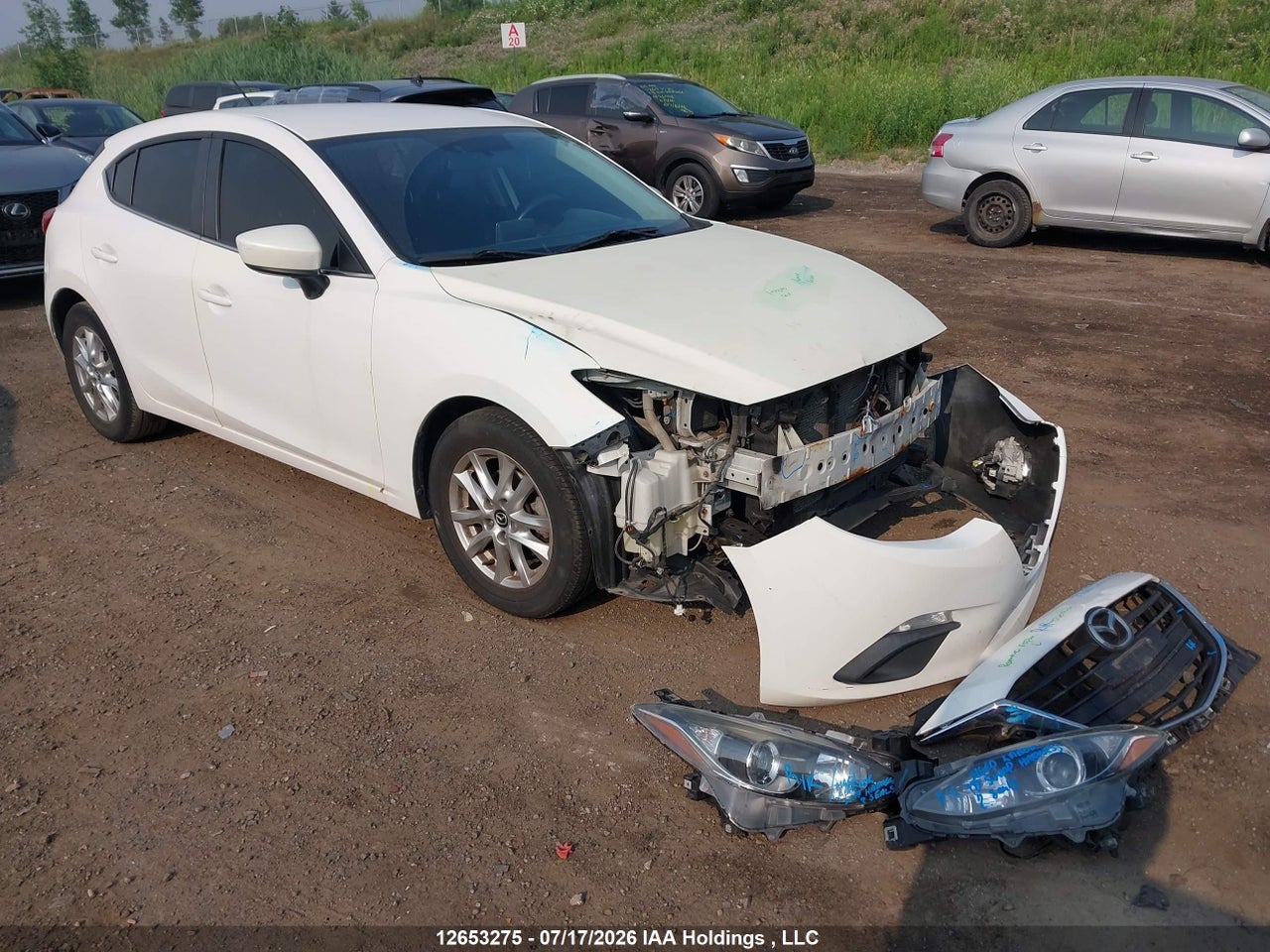 2015 MAZDA MAZDA3 GS thumbnail 2
