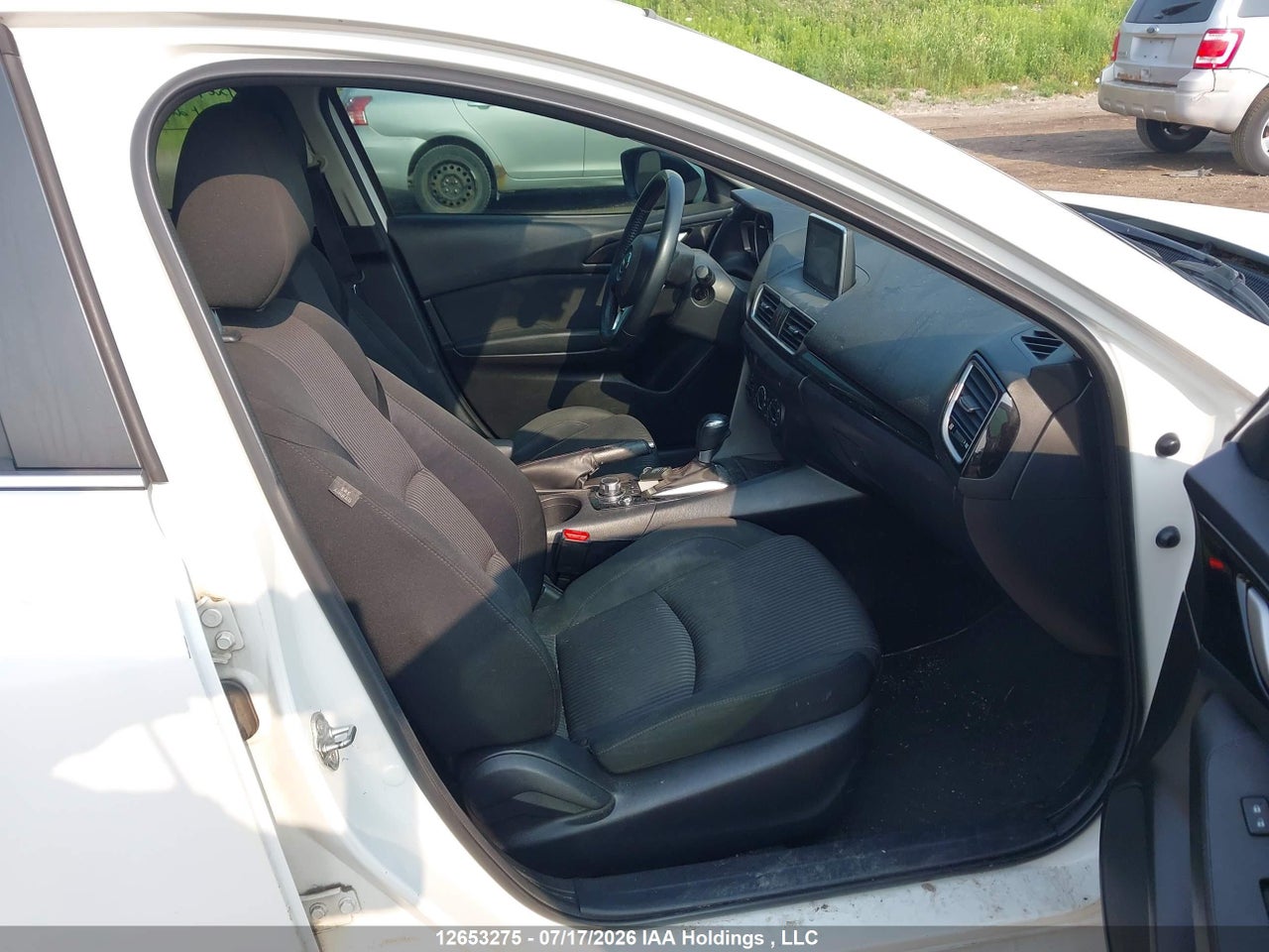 2015 MAZDA MAZDA3 GS thumbnail 6