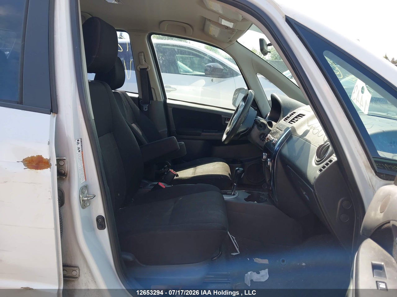 2010 SUZUKI SX4 TOURING thumbnail 6