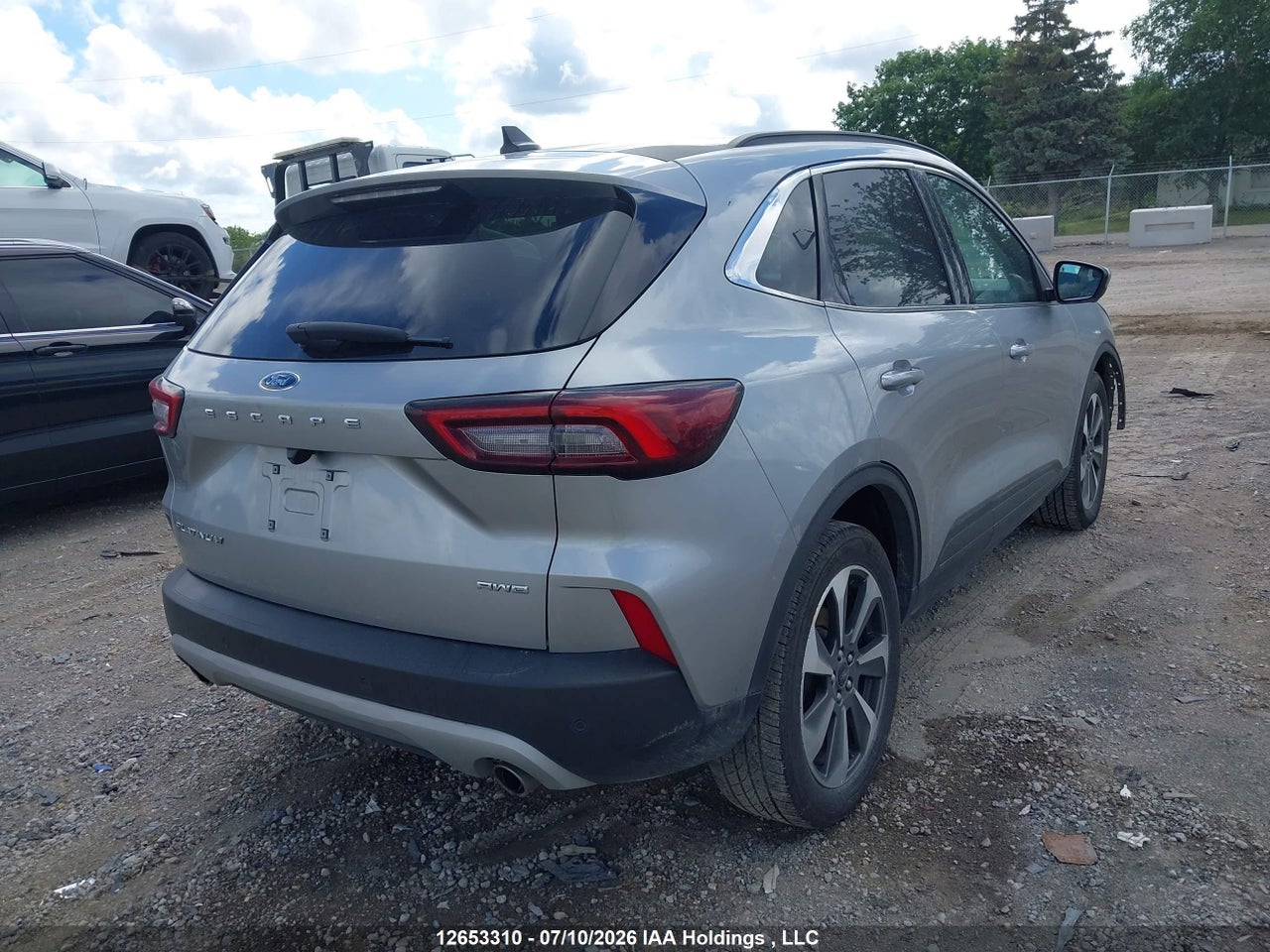 2024 FORD ESCAPE PLATINUM thumbnail 5