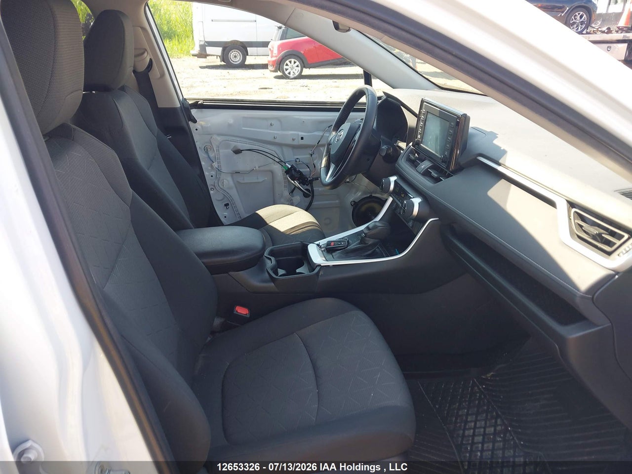 2020 TOYOTA RAV4 HYBRID XLE thumbnail 6