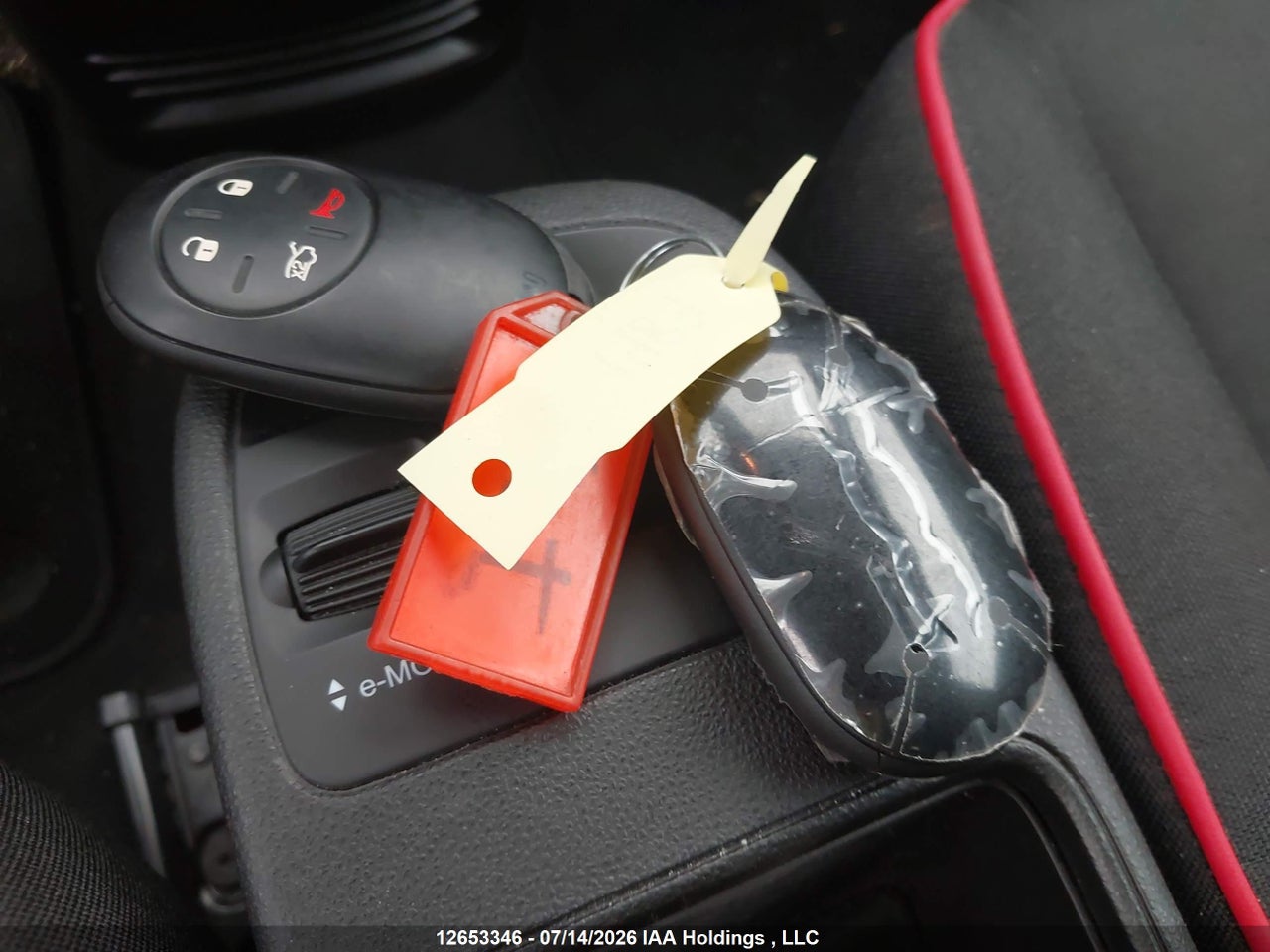 2024 FIAT 500 E RED thumbnail 12