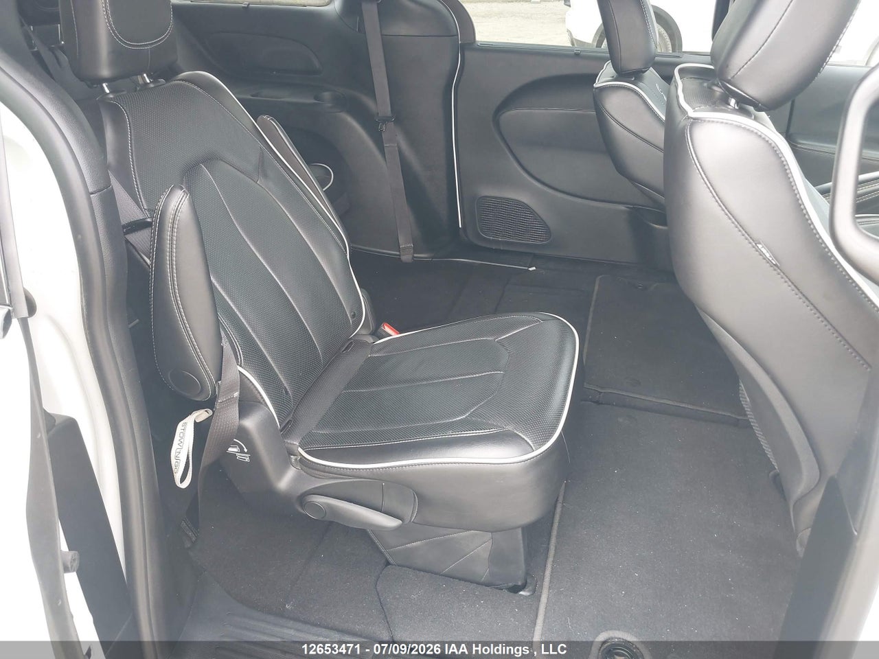2025 CHRYSLER PACIFICA LIMITED thumbnail 9